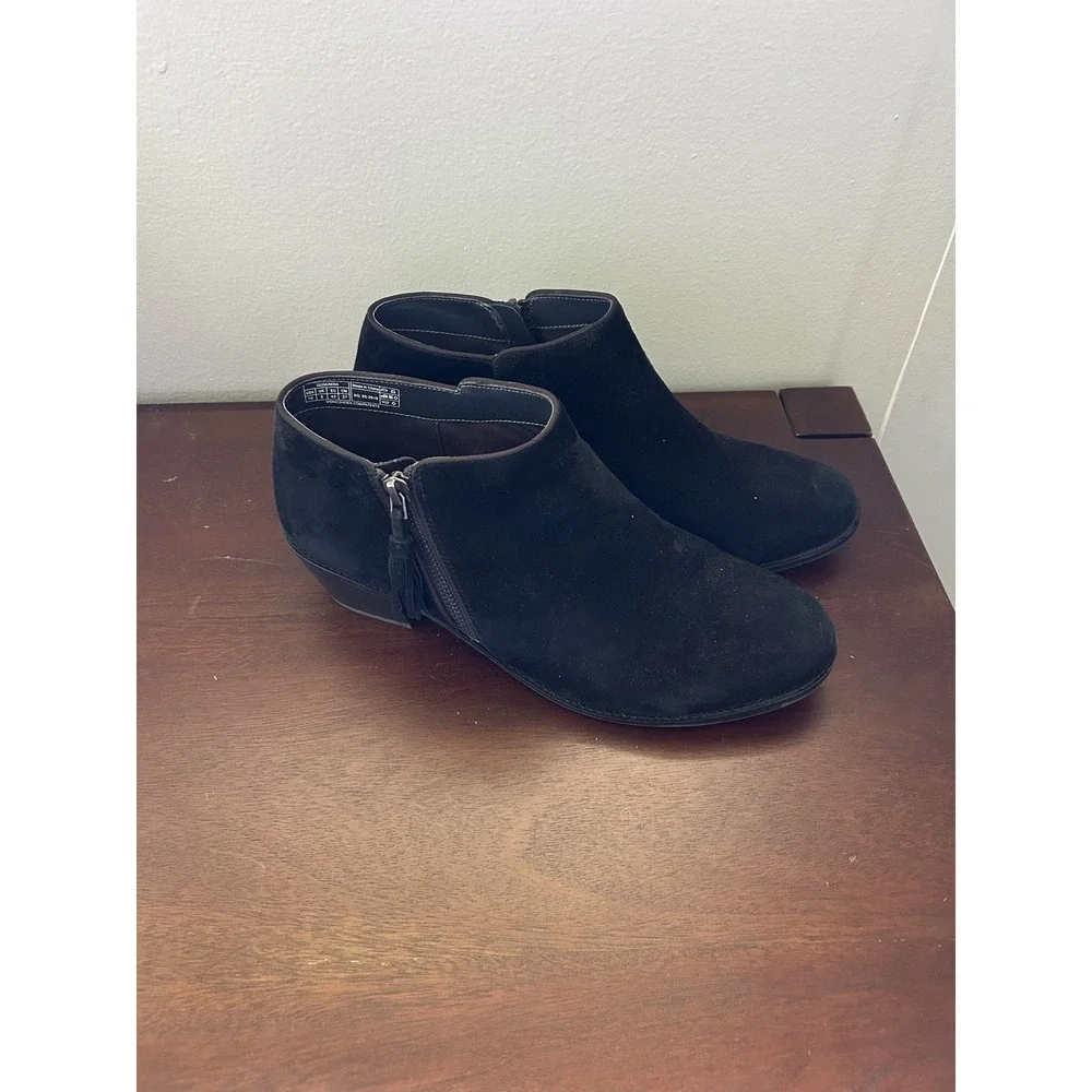 Vionic Serena Black Suede Ankle Boots Size 10